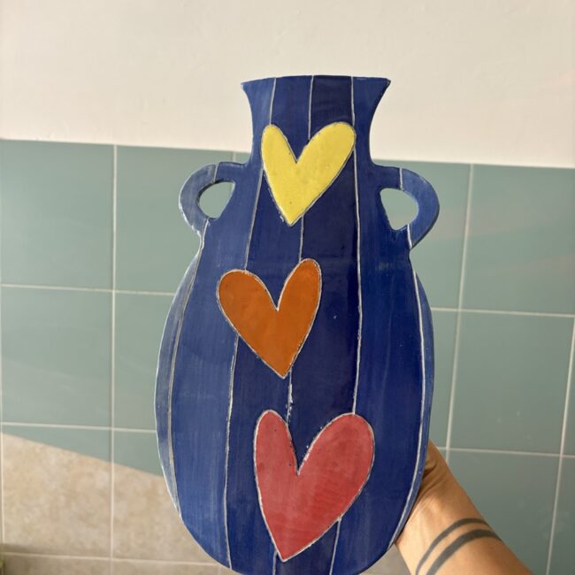 Vaso-fiori-parete-cuori
